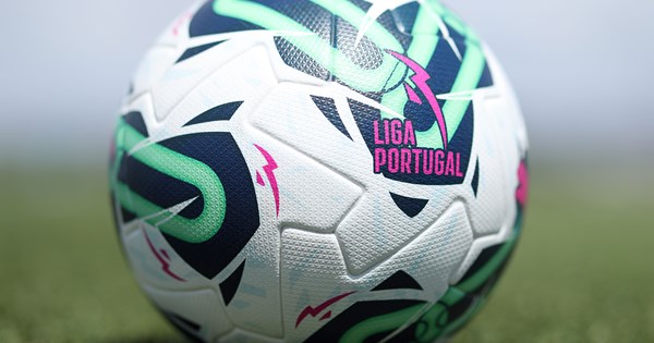 Liga Portugal anuncia nova bola para a temporada 2021/22 - Liga