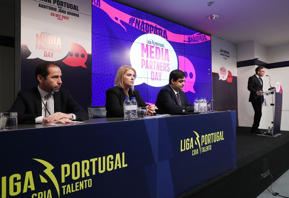 Liga Portugal decide terça-feira mecanismo de apoios aos clubes da segunda  liga - MAIS/Semanário
